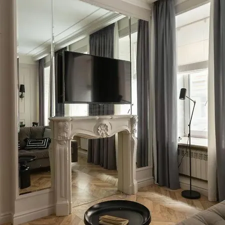 Apartment Great In Como